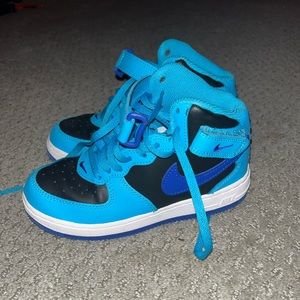 Nike sneakers kids